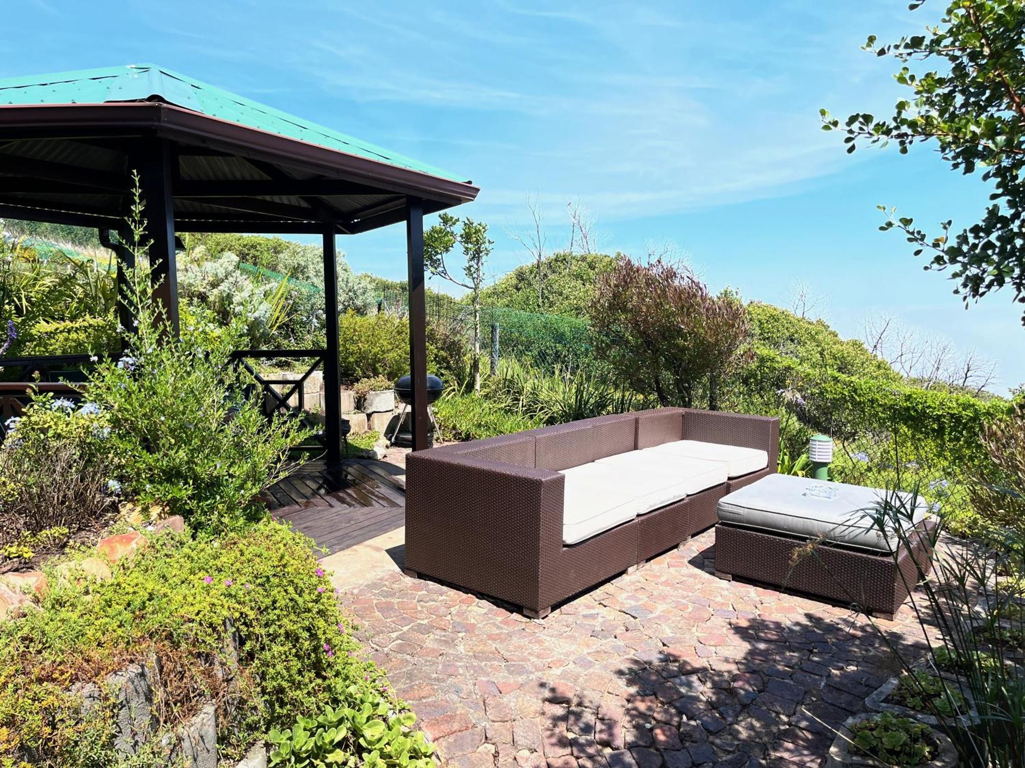 Peaceful Guest Suite With Balcony Views And Garden Setting Brenton-on-Sea Exteriér fotografie