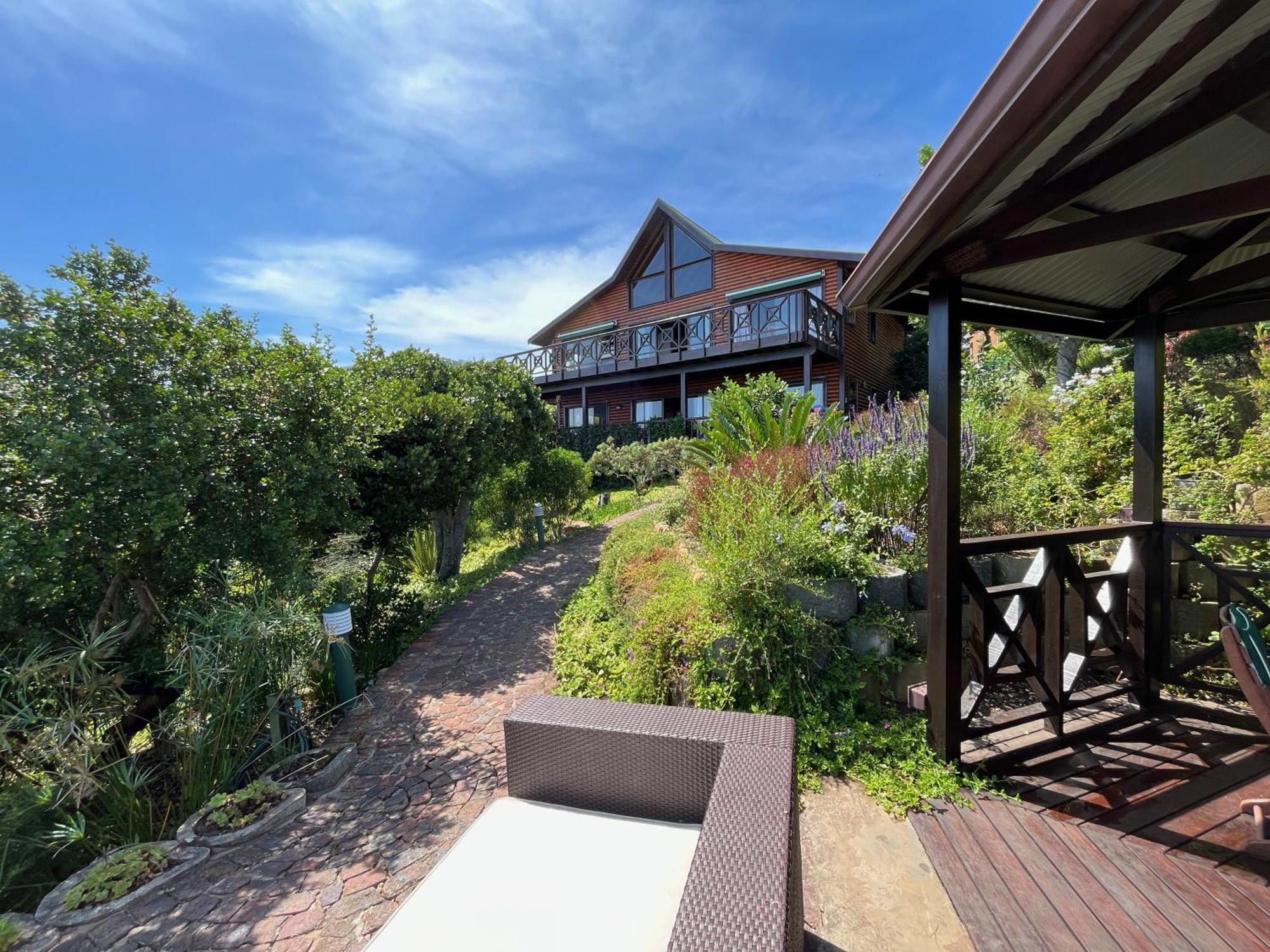Peaceful Guest Suite With Balcony Views And Garden Setting Brenton-on-Sea Exteriér fotografie