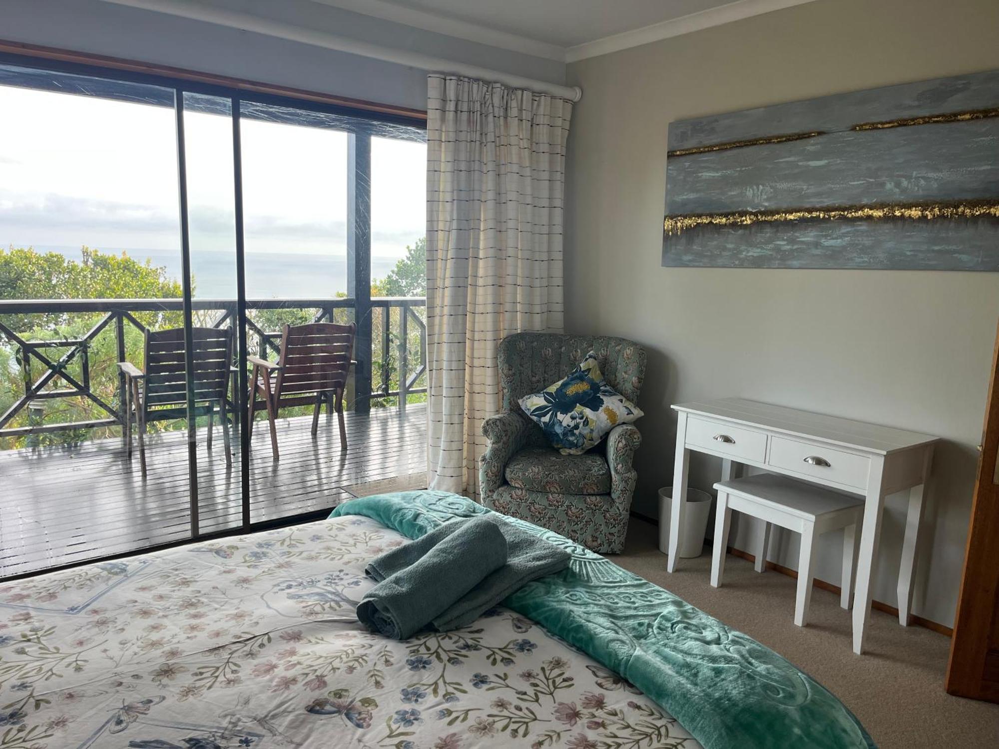 Peaceful Guest Suite With Balcony Views And Garden Setting Brenton-on-Sea Exteriér fotografie